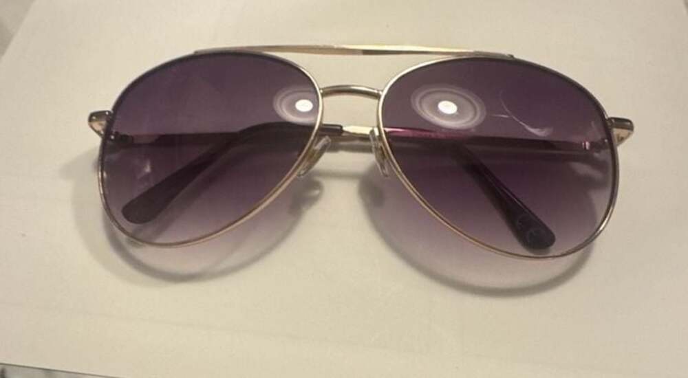 Women's Metal Gradient Aviator Sunglasses Gold Tone Frame